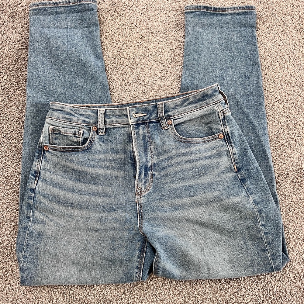 American Eagle Mom Jean